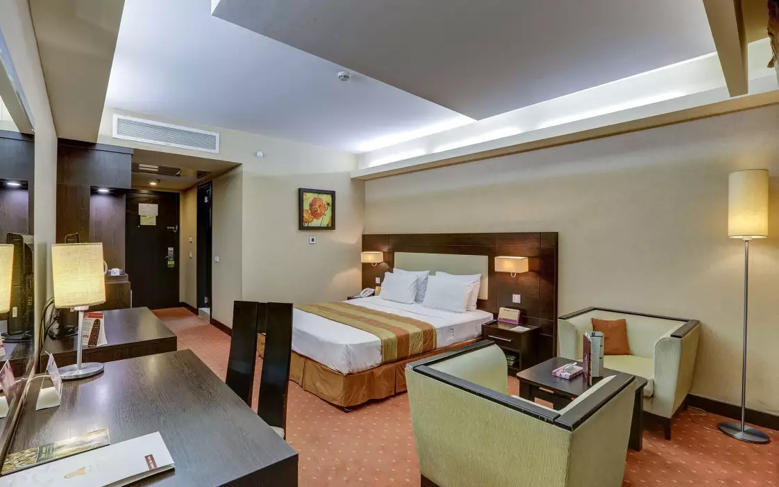 Alibaba https://cdn.alibaba.ir/ostorage/hotel-accommodation-images/687e217da1e6f83605b73e67_دبل ویژه.webp